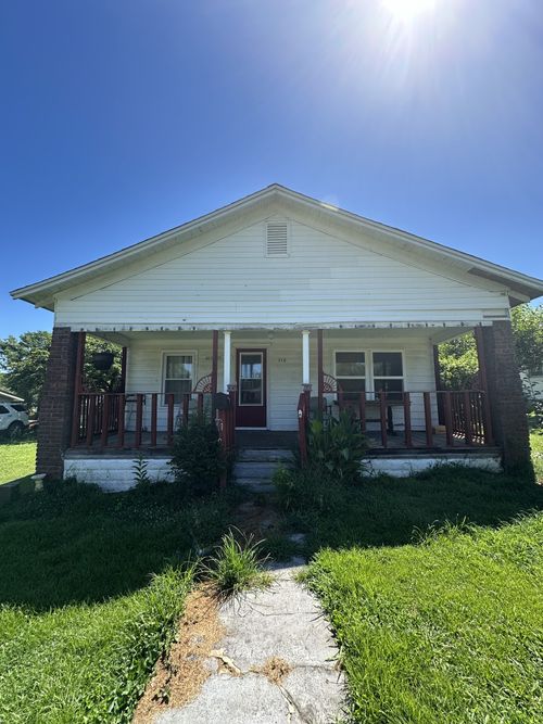 318 Center St, Greenville, KY, 42345-1608 | Card Image