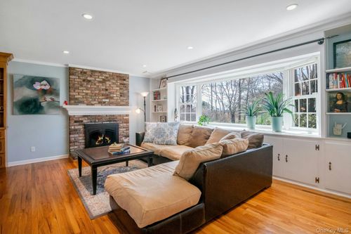 31 Orchard Rd, Briarcliff Manor, NY, 10510-1020 | Card Image