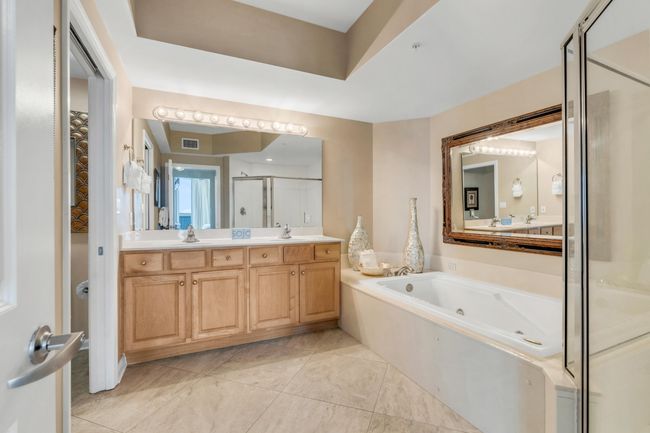 Master Bath | Image 17
