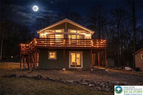 2224 Overlook Dr, Tobyhanna, PA, 18466-3704 | Card Image