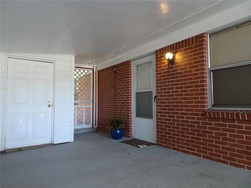 283 Lake Dr, Atlanta, GA, 30340-1404 | Card Image