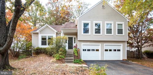 9518 Sandy Ct, MANASSAS, VA, 20110-6058 | Card Image