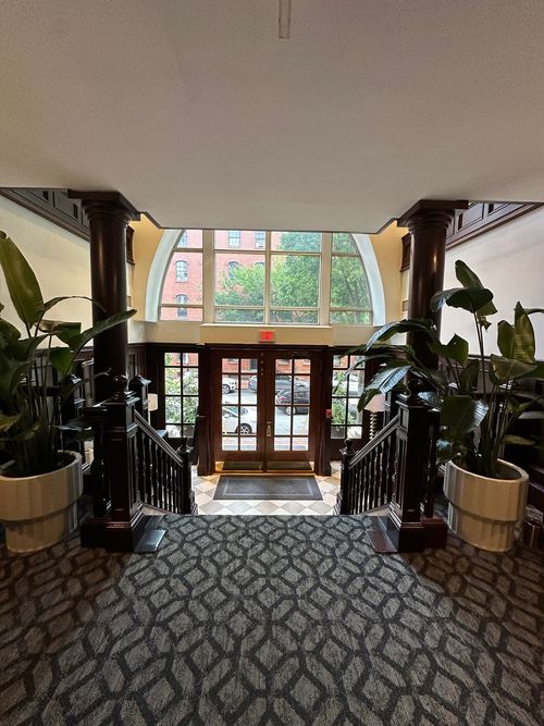 204-2 Clarendon St, Boston, MA, 02116-6138 | Card Image
