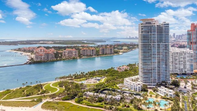 UNIT-5 - 100 S Pointe Dr, Condo with 1 bedrooms, 1 bathrooms and null parking in Miami Beach FL | Image 22