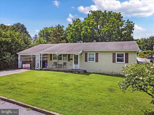 114 Eden Ave, WAYNESBORO, PA, 17268-1124 | Card Image
