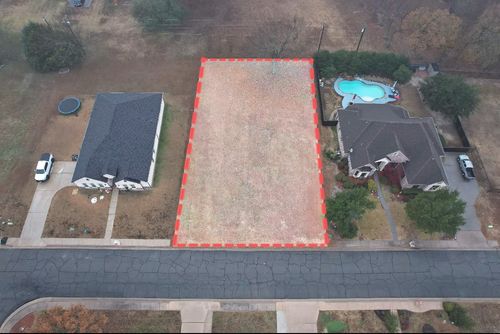 2105 Bois D Arc Dr, Bonham, TX, 75418-2282 | Card Image