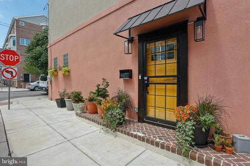 923 S 3rd St, PHILADELPHIA, PA, 19147-4206 | Card Image