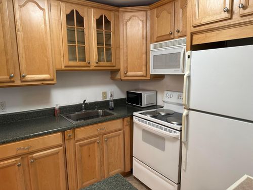 2-2 Canterbury A, West Palm Beach, FL, 33417-1358 | Card Image