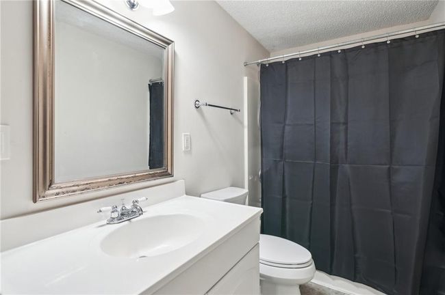 171 Riverview Trl, Condo with 3 bedrooms, 4 bathrooms and 2 parking in Roswell GA | Image 32