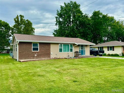 816 Lawn Street, Monroe City, MO, 63456 | Card Image
