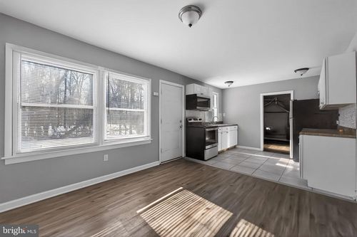 17 Bonnie Ln, Willingboro, NJ, 08046-1629 | Card Image