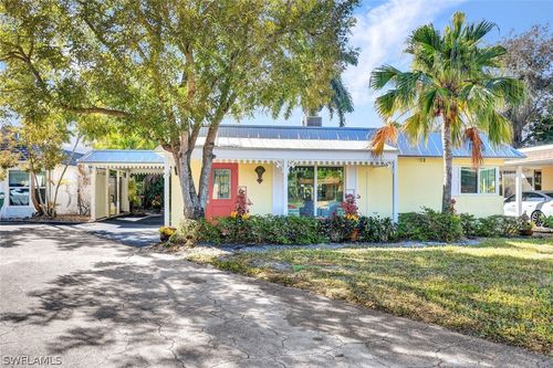 a18-20 Kings Rd, NAPLES, FL, 34112-0631 | Card Image