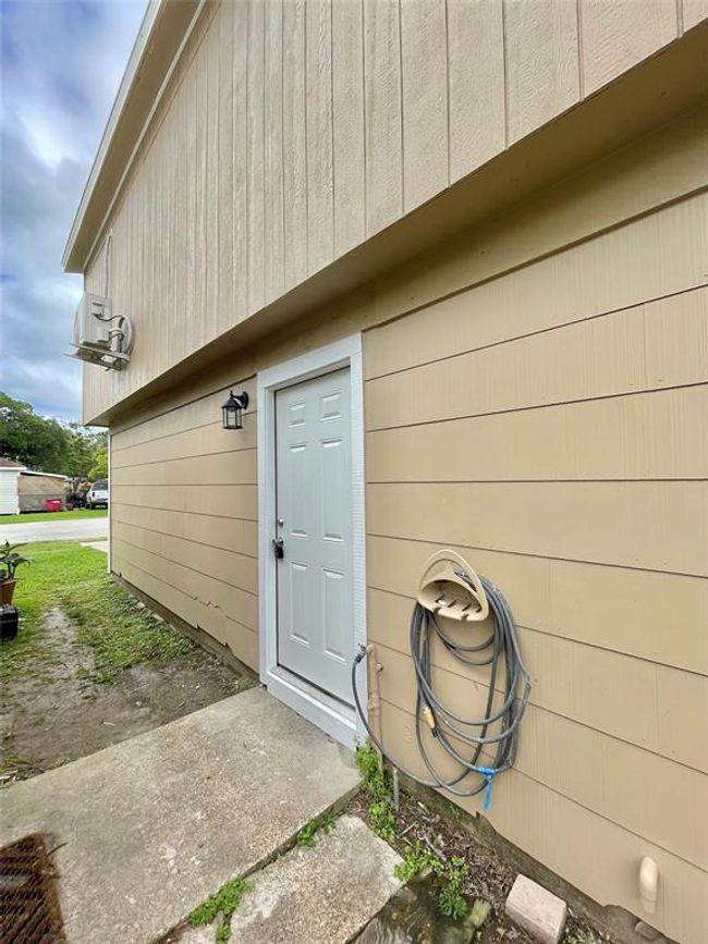 301 1/2 N Ave A- Downstairs Unit | Image 44