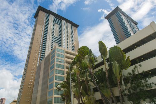 apt-1013-801 South St, Honolulu, HI, 96813-5921 | Card Image