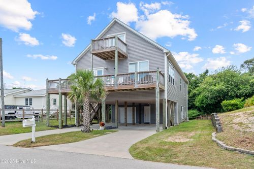 127 Eastview Dr, Emerald Isle, NC, 28594-1915 | Card Image