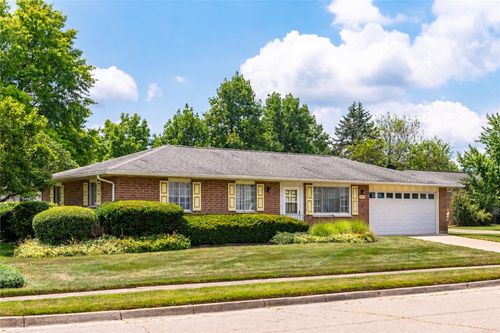 2071 Carolina Dr, Xenia, OH, 45385-4607 | Card Image