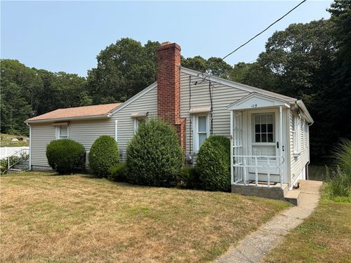 115 Winnapaug Rd, Westerly, RI, 02891-3523 | Card Image
