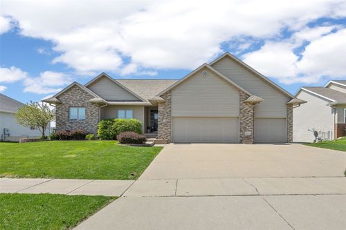 725 15th Ave Sw, Mount Vernon, IA, 52314-9595 | Card Image