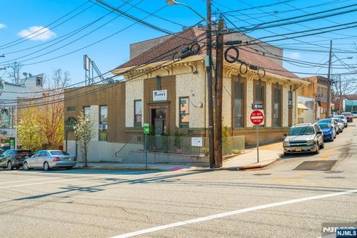 24-32 Dempsey Ave, Edgewater, NJ, 07020 | Card Image