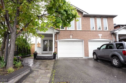 116 Sherwood Park Dr, Concord, ON, L4K4X6 | Card Image