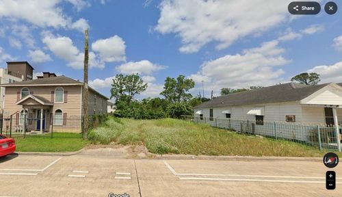 3208 Hutchins St, Houston, TX, 77004-3132 | Card Image