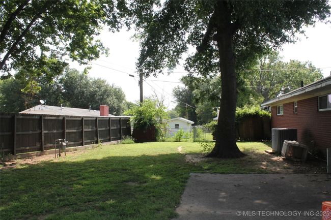 607 Garden Ln, House other with 3 bedrooms, 3 bathrooms and null parking in McAlester OK | Image 28