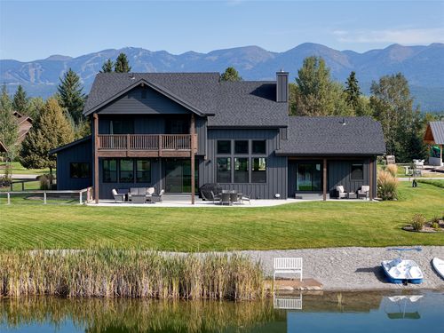 3031 River Lakes Dr, Whitefish, MT, 59937-7801 | Card Image