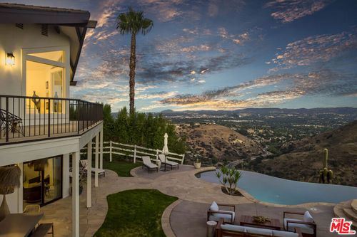 130 Dapplegray Rd, Bell Canyon, CA, 91307-1009 | Card Image