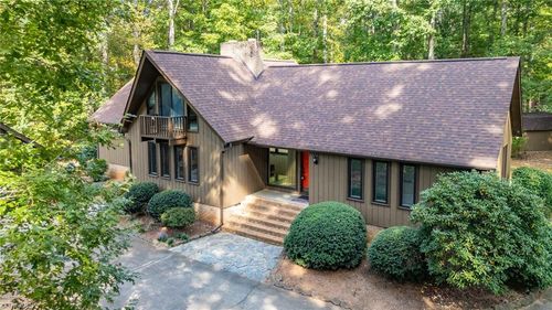 6047 Santa Maria Dr, Winston Salem, NC, 27106-9764 | Card Image