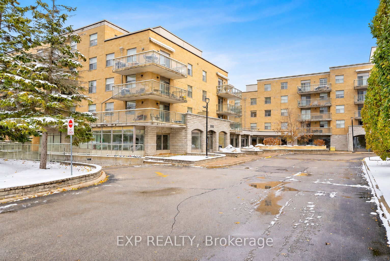 Residential in Vaughan 3