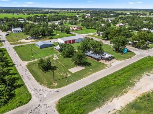 277 Old Highway 20, Paige, TX, 78659-4998 | Card Image