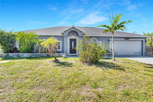 9295 Melody Cir, PORT CHARLOTTE, FL, 33981-3165 | Card Image