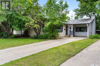 34 O'neil Cres, House other with 3 bedrooms, 2 bathrooms and null parking in Saskatoon SK | Image 1