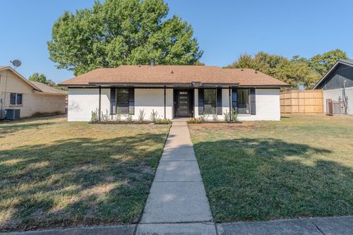 731 N Pleasant Woods Dr, Dallas, TX, 75217-3645 | Card Image