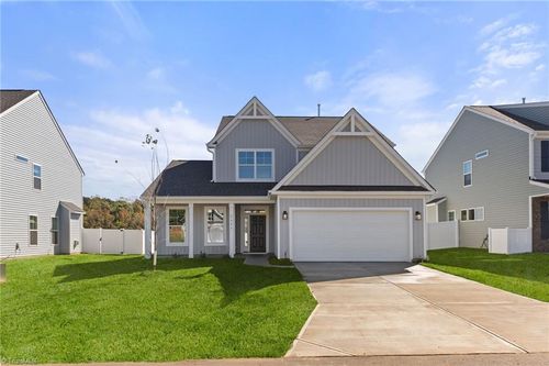 2045 Abbotts Vista Dr, Kernersville, NC, 27284-4507 | Card Image