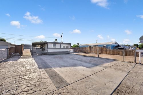 2225 Linn Ln, Las Vegas, NV, 89156-5711 | Card Image