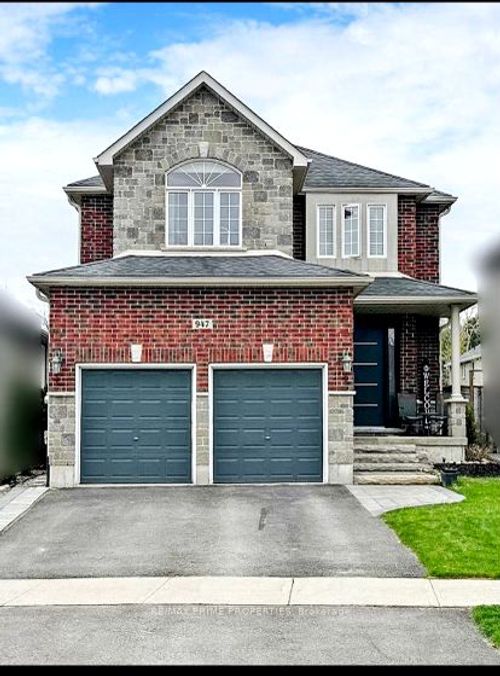 947 Booth Ave, Innisfil, ON, L9S0A5 | Card Image