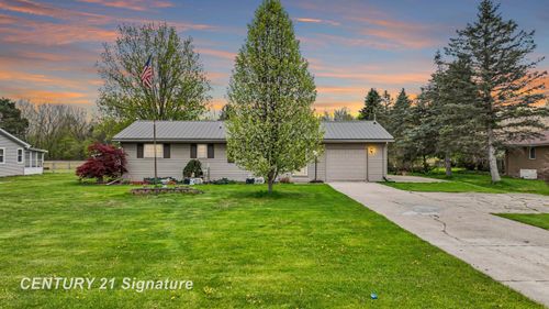 10371 E Tittabawassee Road, Tittabawassee Township, MI, 48623 | Card Image