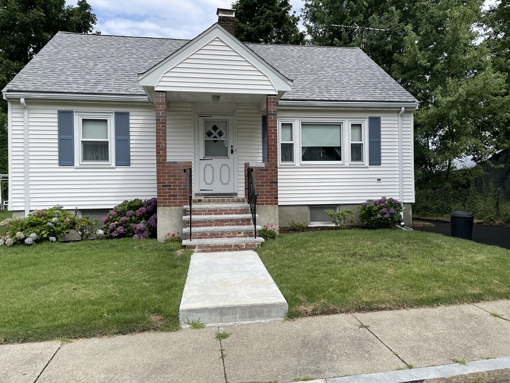 Hartlawn Rd, West Roxbury, MA 02132