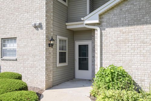 a-18730 Emerald Circle, Brookfield, WI, 53045 | Card Image