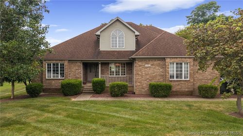 2404 Plum Woods Dr, Sellersburg, IN, 47172-9080 | Card Image