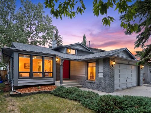 76 Deermoss Cres Se, Calgary, AB, T2J6P4 | Card Image