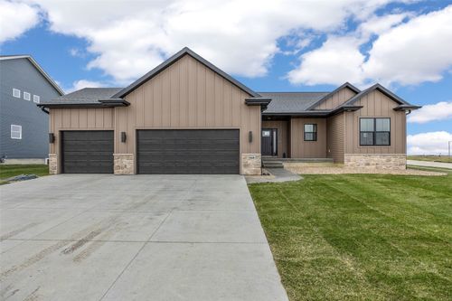 3468 Quartz Drive, Marion, IA, 52302 | Card Image