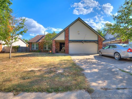 3015 W Canton Place, Broken Arrow, OK, 74012 | Card Image