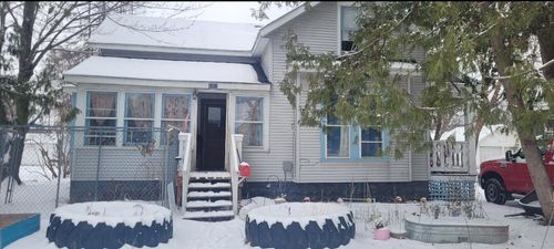 1615 7th St E, Menomonie, WI, 54751-3308 | Card Image
