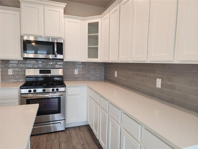 7914 Cypress Myrtle Dr, House other with 4 bedrooms, 4 bathrooms and 2 parking in Cypress TX | Image 6
