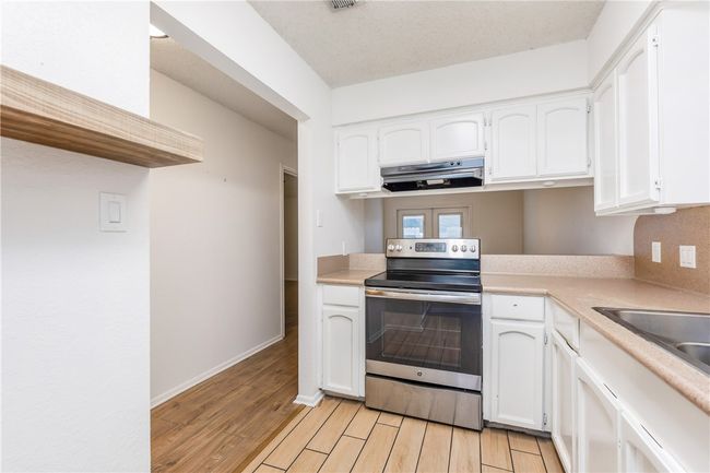 APT-40 - 13656 Teague Ln, Townhouse with 2 bedrooms, 2 bathrooms and 2 parking in Corpus Christi TX | Image 7