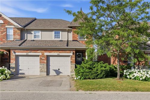 46-124 Gosling Gdns, Guelph, ON, N1G5K6 | Card Image