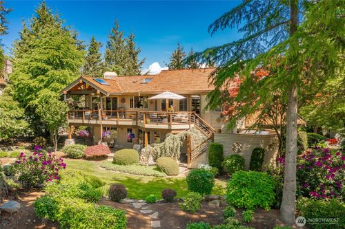 8789 Wood Duck Way, Blaine, WA, 98230-5703 | Card Image