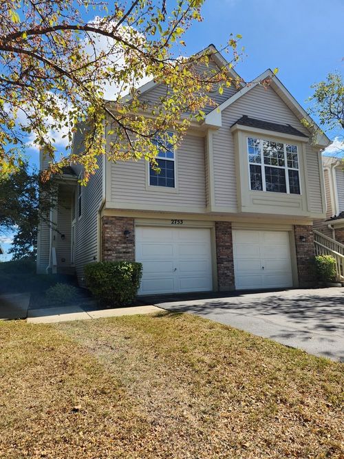 2753 S Cedar Glen Dr, Arlington Heights, IL, 60005-4674 | Card Image